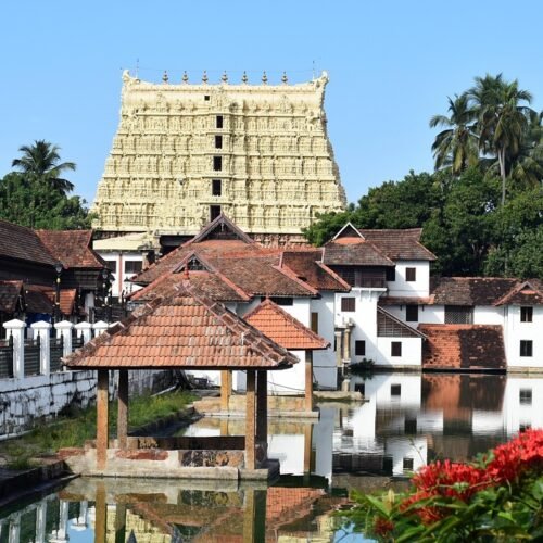 trivandrum, kerala, india, travel, tourism, hindu, architecture, landmark, vishnu, padmanabhaswamy temple, tower, famous, palace, historical, culture, pond, holy, religion, religious, hinduism, trivandrum, trivandrum, trivandrum, vishnu, padmanabhaswamy temple, padmanabhaswamy temple, padmanabhaswamy temple, padmanabhaswamy temple, padmanabhaswamy temple